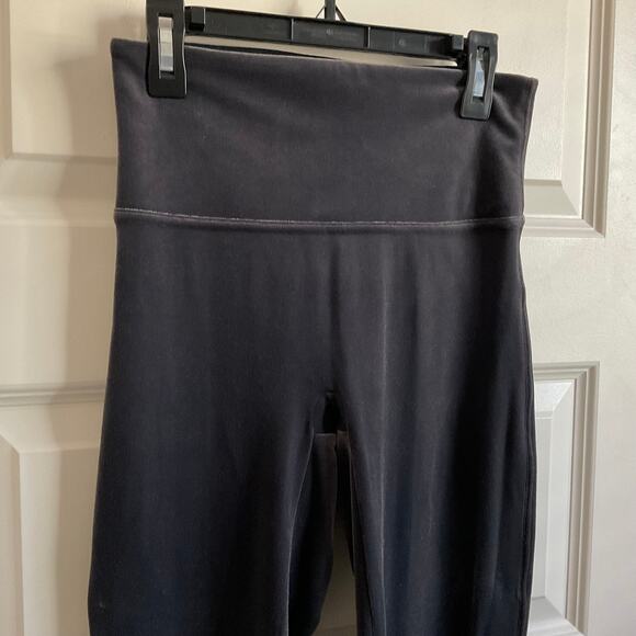 SPANX Dark Grey Velvet Full Length Leggings - Size Medium - Picture 2 of 6